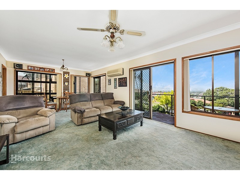 6 Matthews Drive, Mount Warrigal NSW 2528