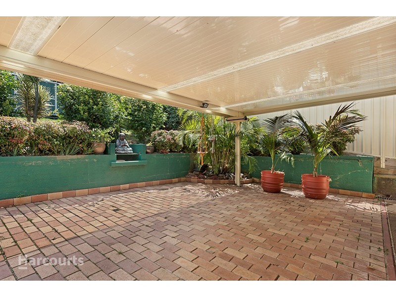 6 Matthews Drive, Mount Warrigal NSW 2528