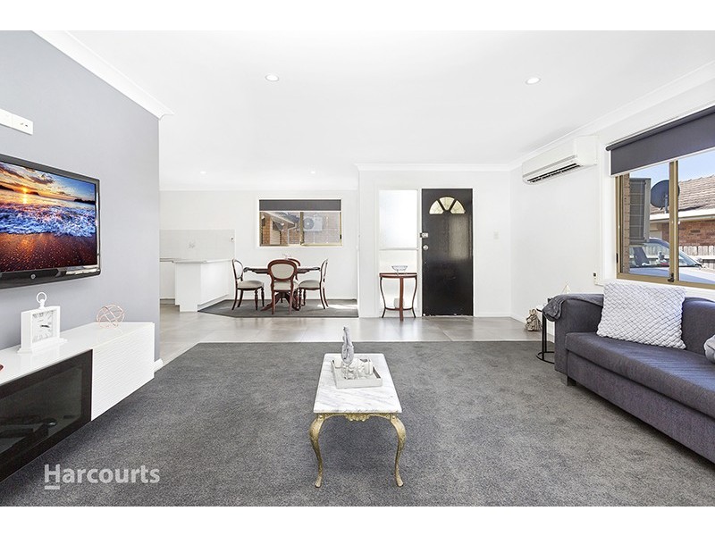 2/66 Jarrah Way, Albion Park Rail NSW 2527