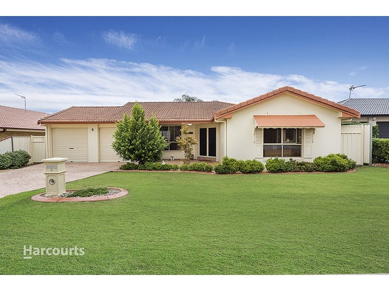 8 Downes Drive, Albion Park NSW 2527