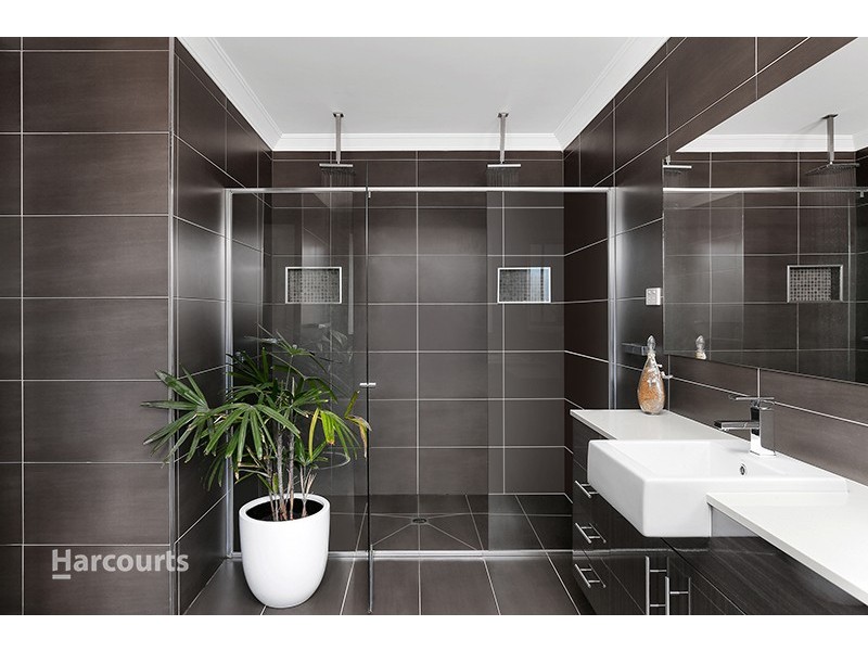 4 Laguna Close, Shell Cove NSW 2529