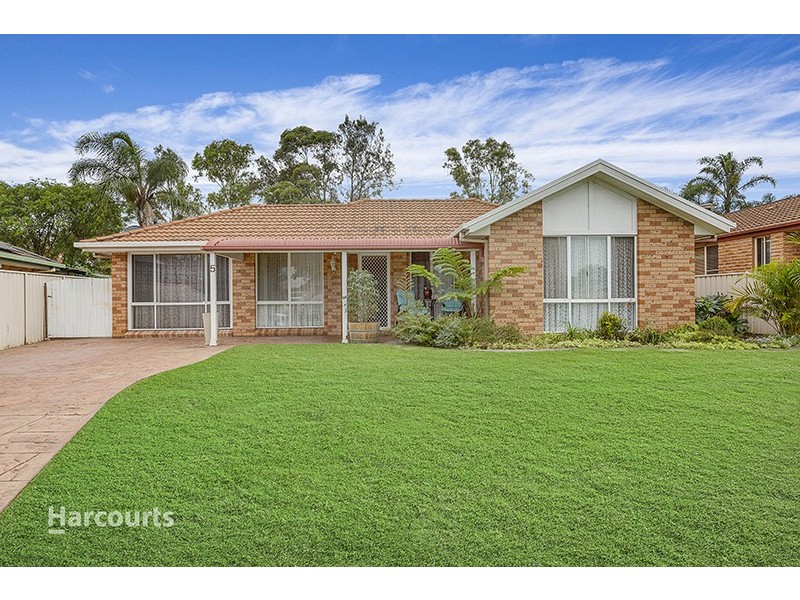 5 Sandpiper Close, Albion Park Rail NSW 2527