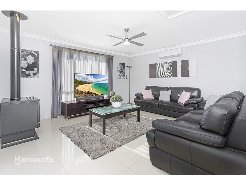 7 Esperance Drive, Albion Park NSW 2527