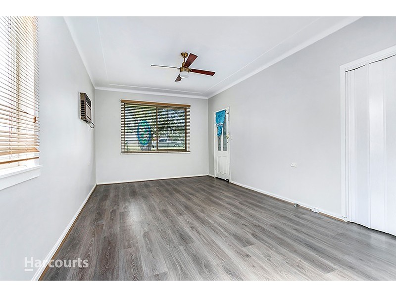 24 London Street, Berkeley NSW 2506