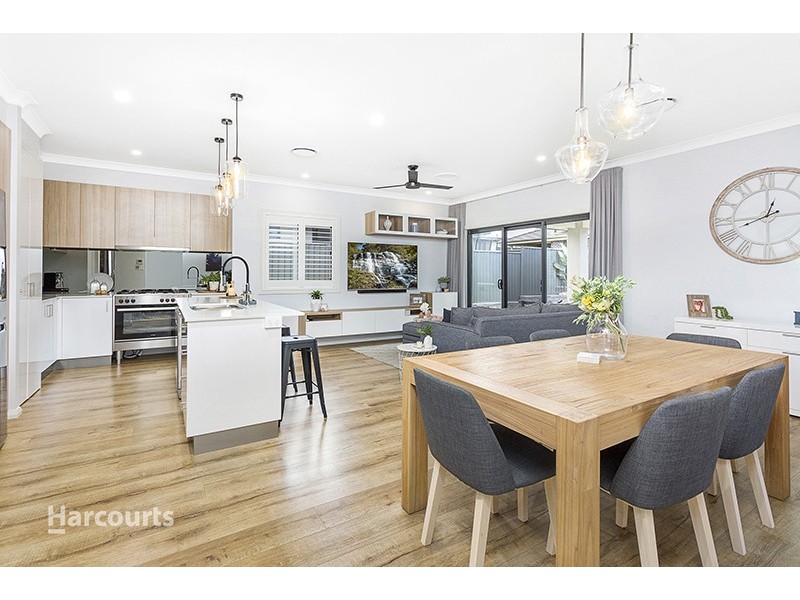 11 Meander Drive, Calderwood NSW 2527