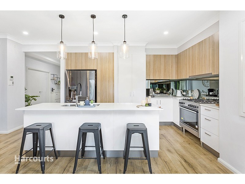 11 Meander Drive, Calderwood NSW 2527