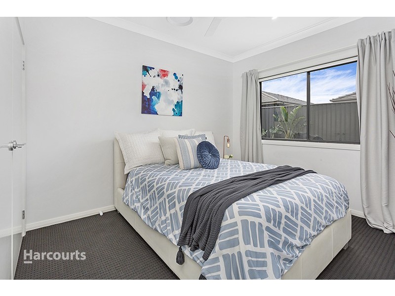 11 Meander Drive, Calderwood NSW 2527