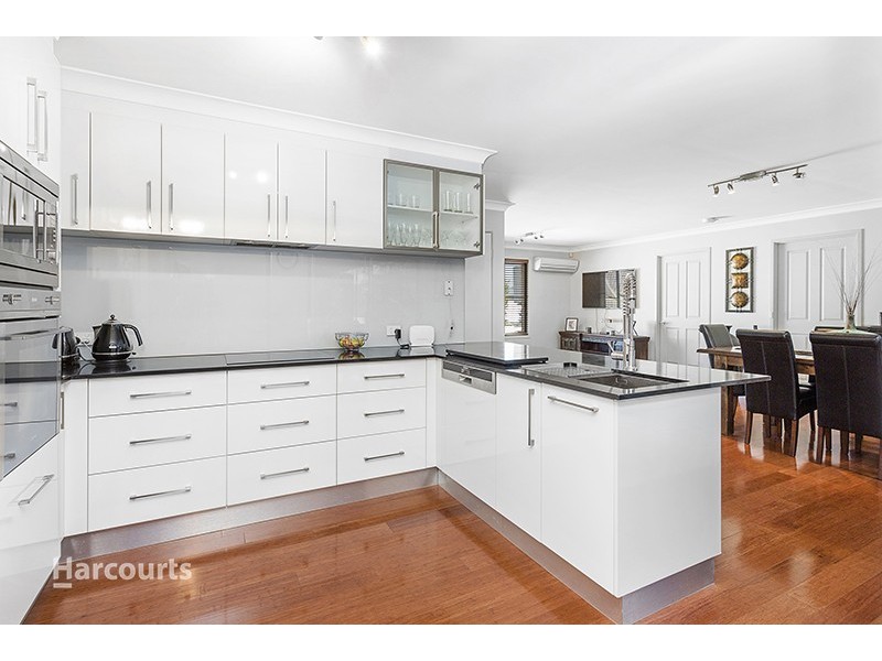 6 Conjola Close, Flinders NSW 2529