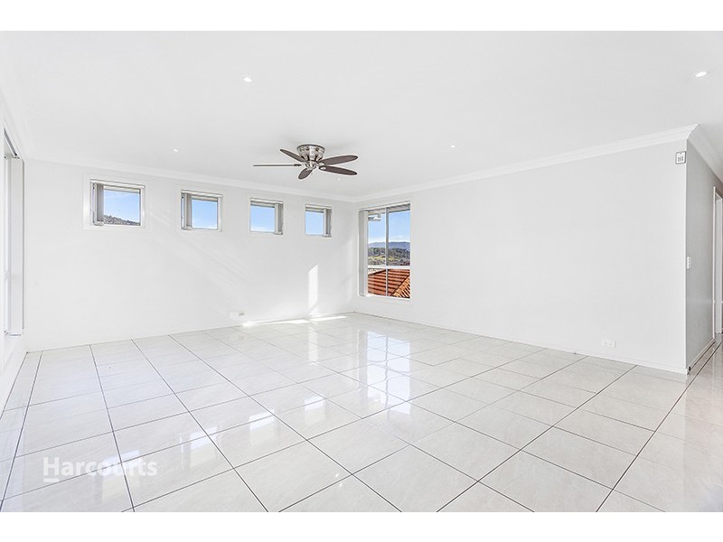 10 Clermont Crescent, Albion Park NSW 2527