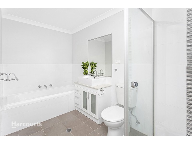 10 Clermont Crescent, Albion Park NSW 2527