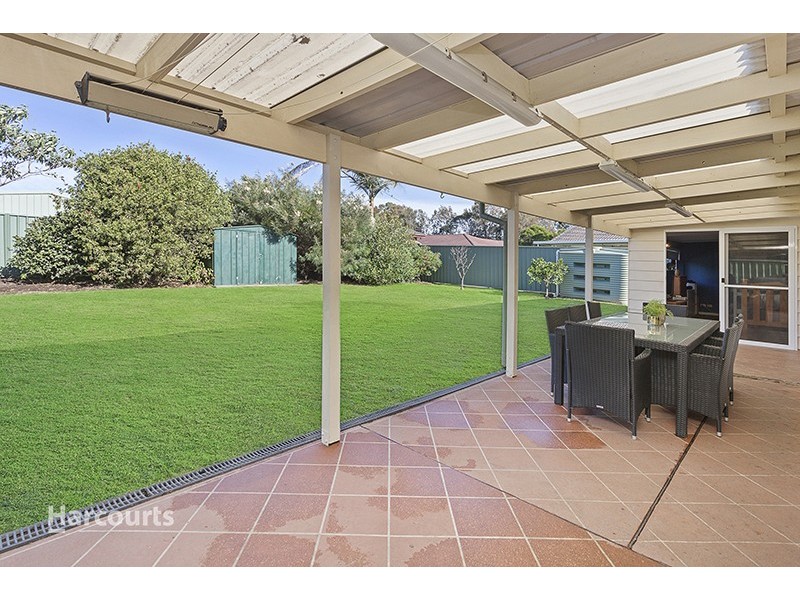 11 Ribbonwood Place, Albion Park Rail NSW 2527