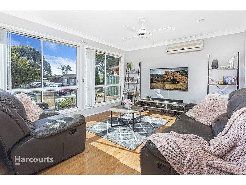 11 Ribbonwood Place, Albion Park Rail NSW 2527
