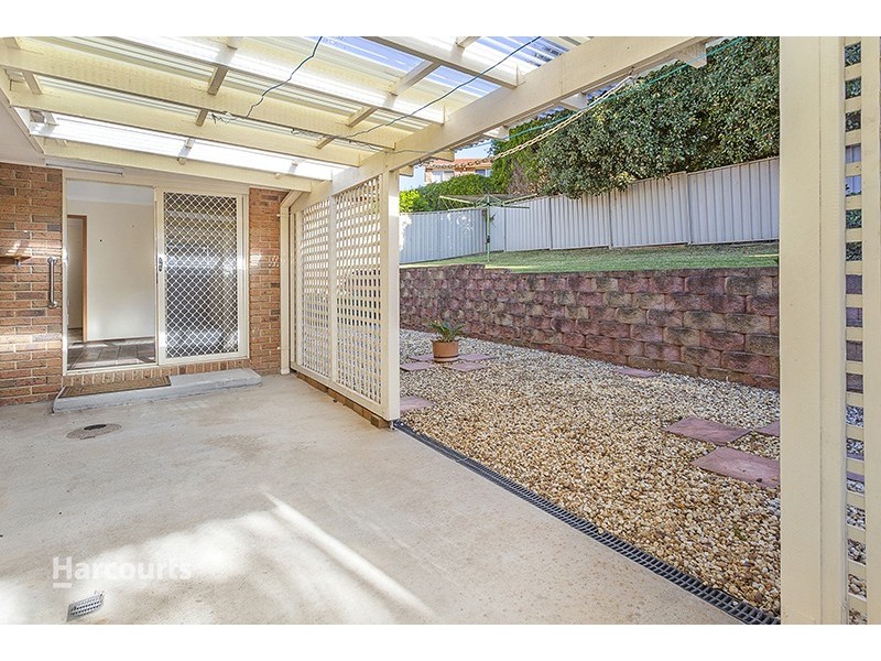 118 Hillside Drive, Albion Park NSW 2527