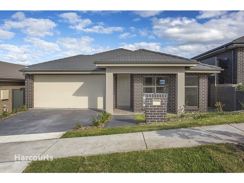 12 Farmgate Crescent, Calderwood NSW 2527