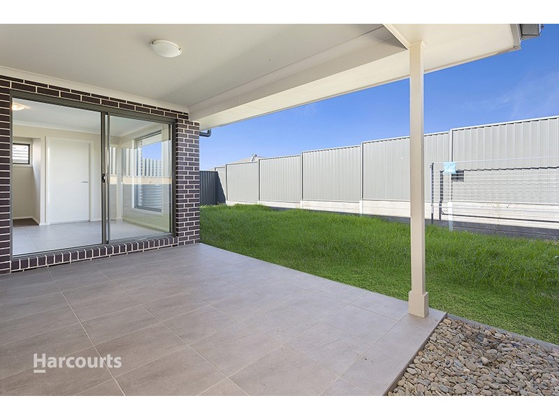 12 Farmgate Crescent, Calderwood NSW 2527