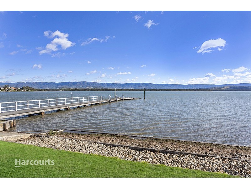 12 The Boulevarde, Oak Flats NSW 2529