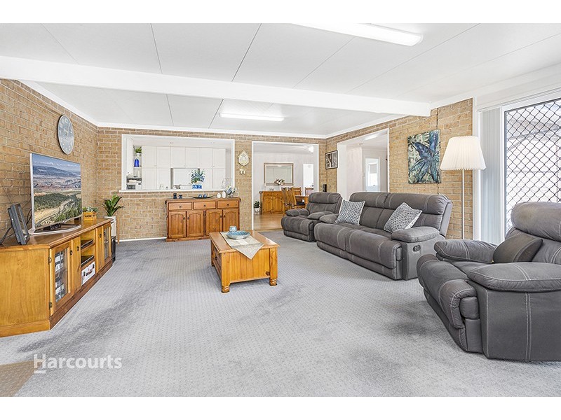 58 Macquarie Street, Albion Park NSW 2527