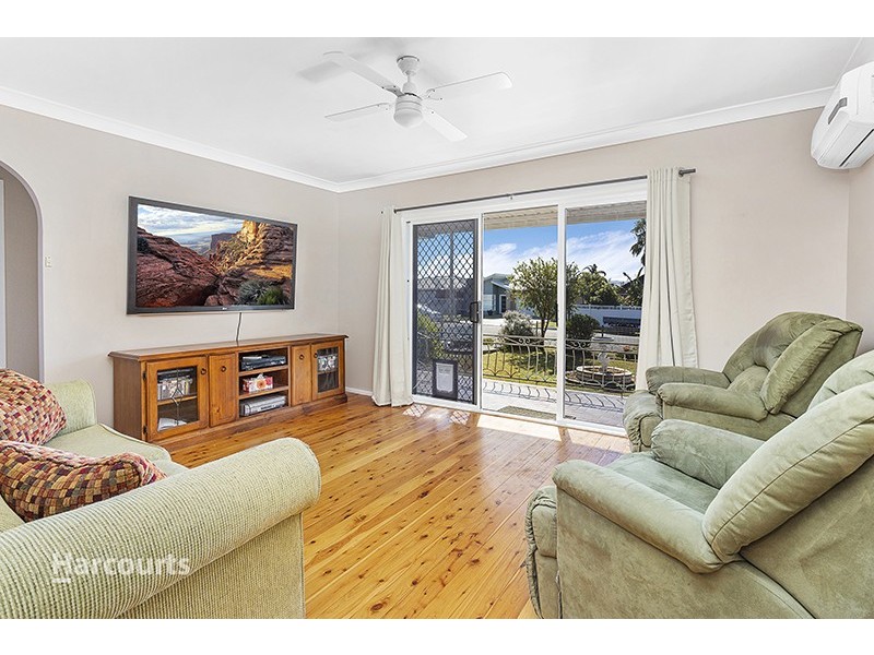 51 Addison Avenue, Lake Illawarra NSW 2528