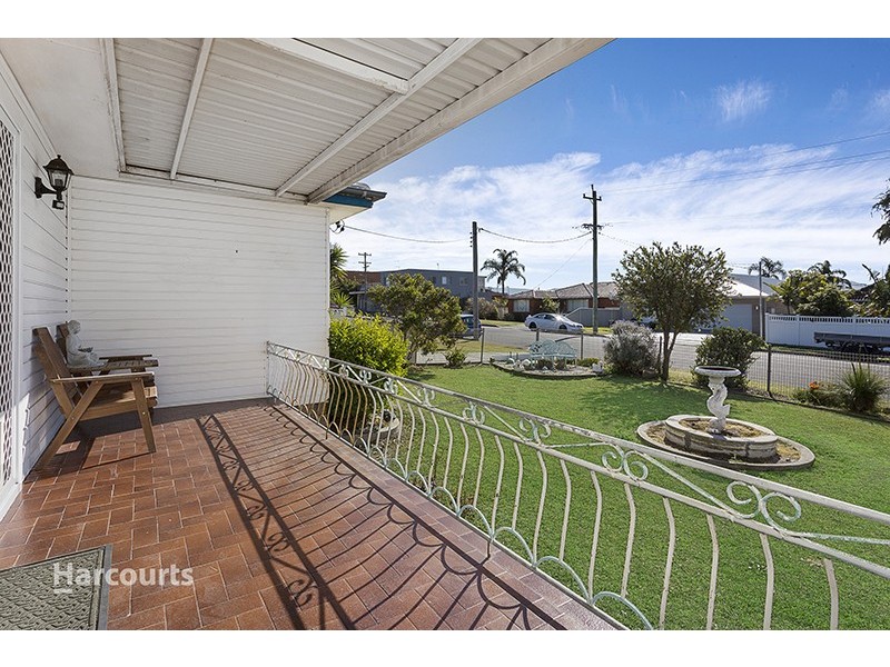 51 Addison Avenue, Lake Illawarra NSW 2528