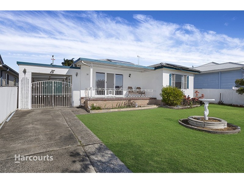 51 Addison Avenue, Lake Illawarra NSW 2528