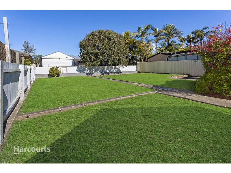 83 Parkes Street, Oak Flats NSW 2529