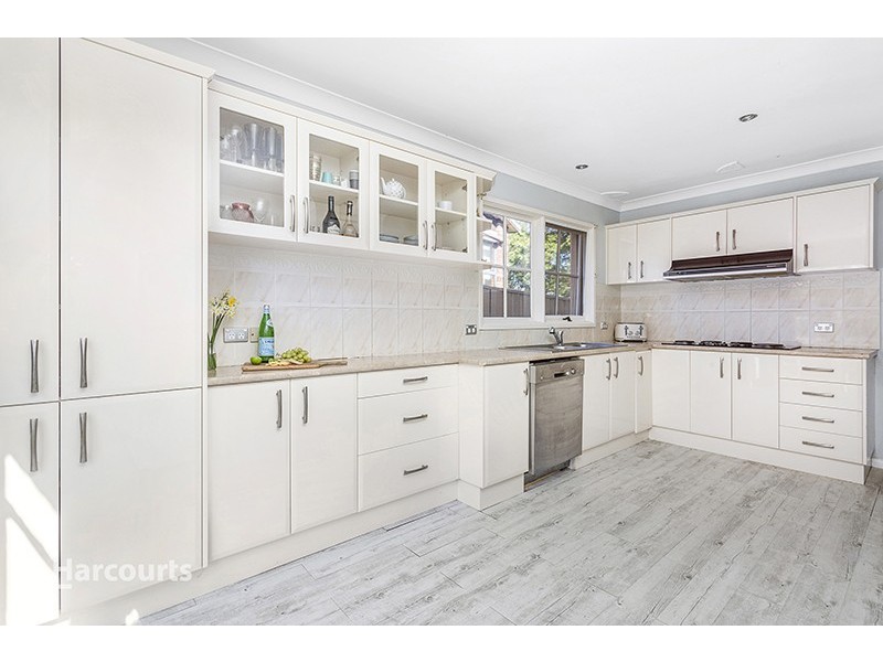 18 Gray Avenue, Mount Warrigal NSW 2528