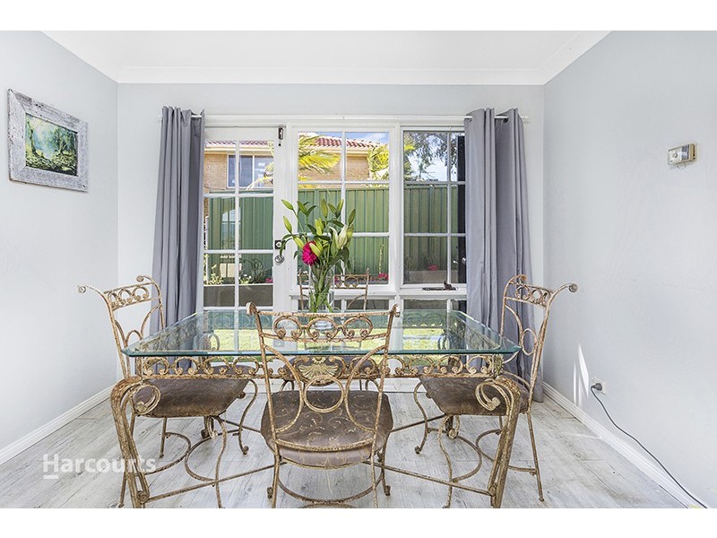 18 Gray Avenue, Mount Warrigal NSW 2528