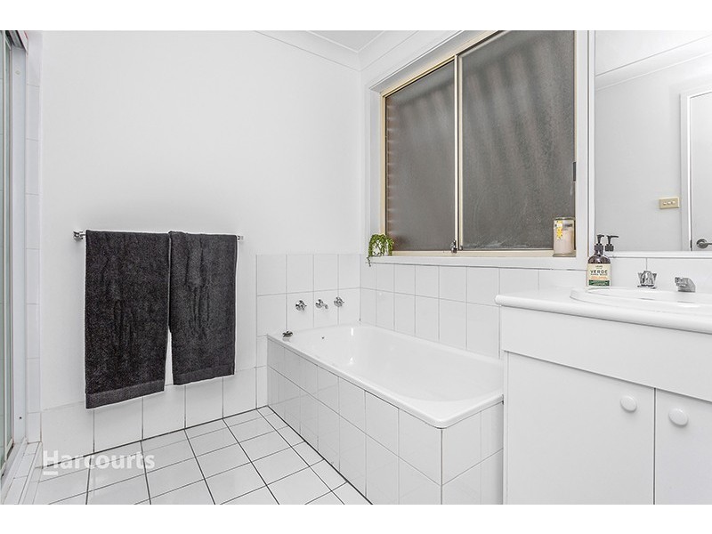 3 Raftery Street, Albion Park NSW 2527