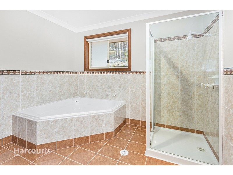 25 Severn Place, Albion Park NSW 2527