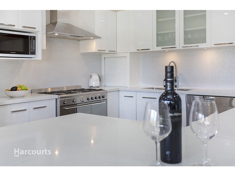 125 Little Lake Crescent, Warilla NSW 2528