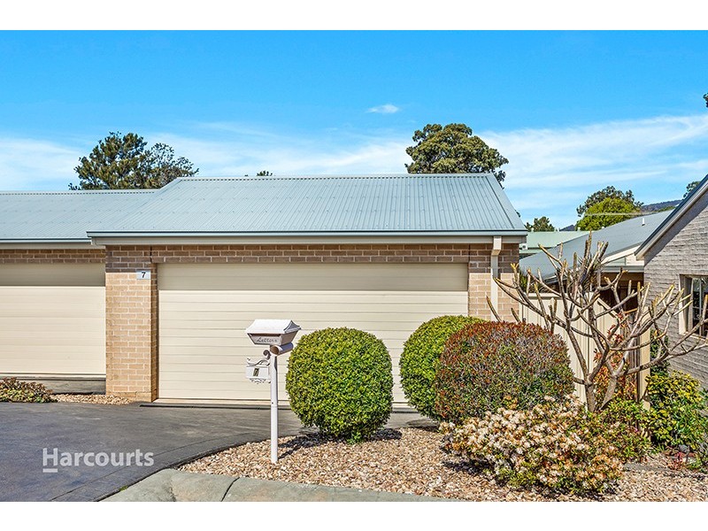 7 Mountainview Mews, Albion Park NSW 2527