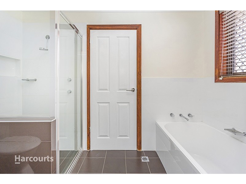 19 Noble Road, Albion Park NSW 2527