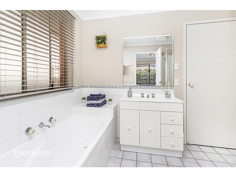 25 Grey Street, Albion Park NSW 2527