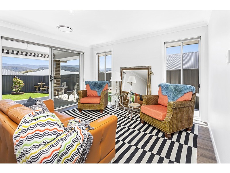 80 Yellow Rock Road, Tullimbar NSW 2527