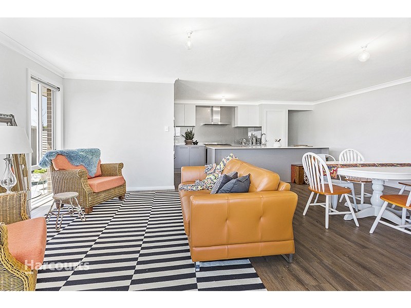 80 Yellow Rock Road, Tullimbar NSW 2527