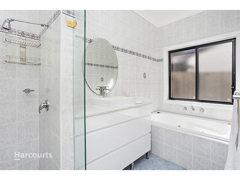 51 Scenic Crescent, Albion Park NSW 2527