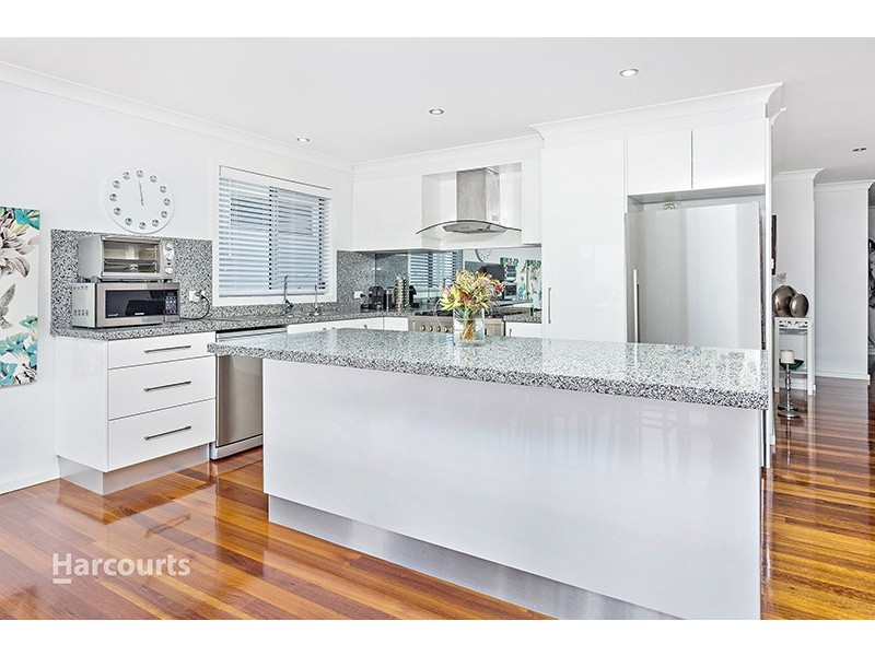 17A Chaplin Place, Albion Park NSW 2527