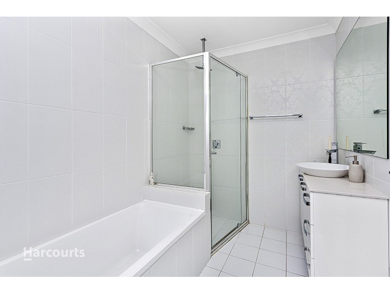17A Chaplin Place, Albion Park NSW 2527