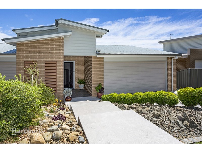17A Chaplin Place, Albion Park NSW 2527