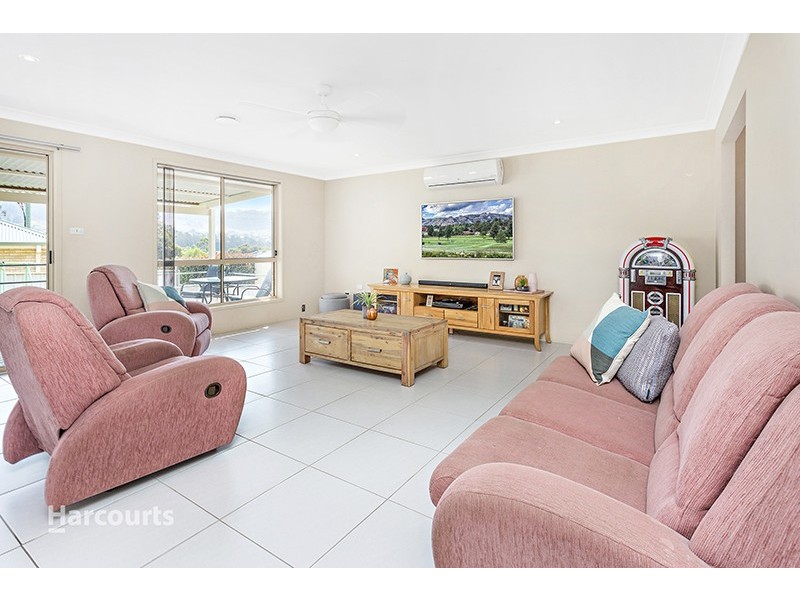 10 Mood Circuit, Albion Park NSW 2527