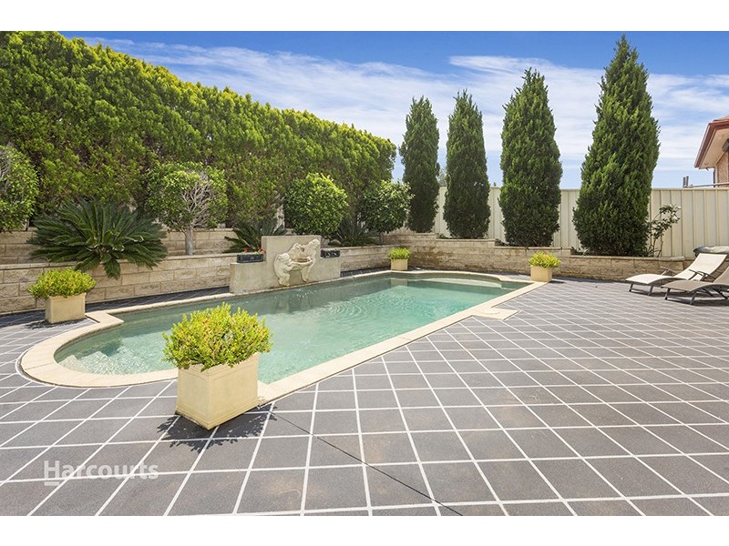 13 Grey Street, Albion Park NSW 2527