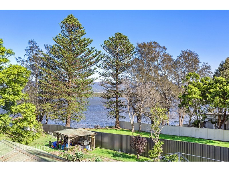 2/9 The Boulevarde, Oak Flats NSW 2529