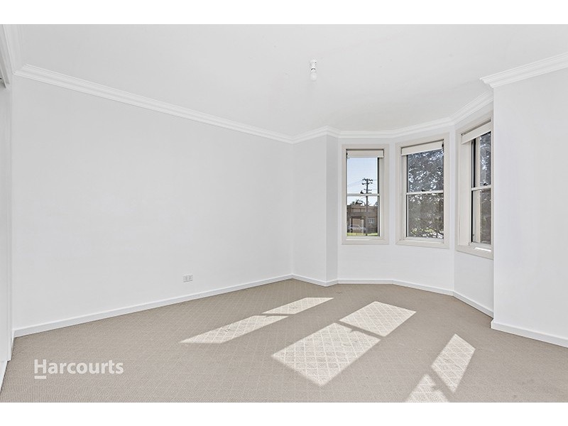 2/9 The Boulevarde, Oak Flats NSW 2529