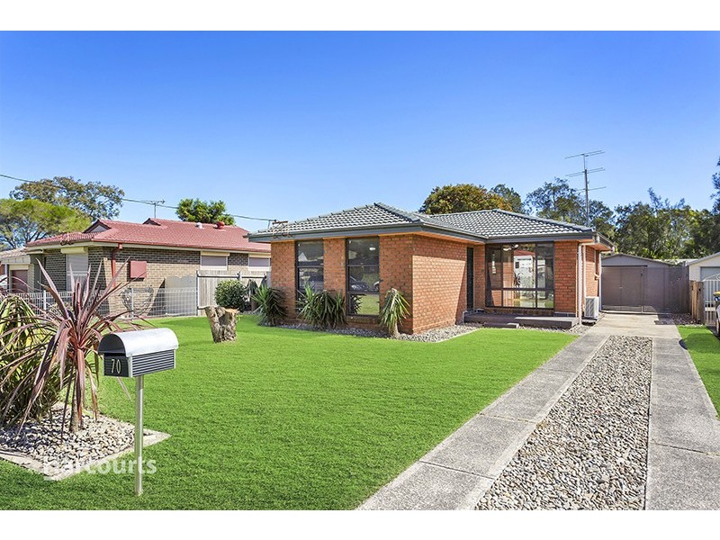 70 Brigadoon Circuit, Oak Flats NSW 2529
