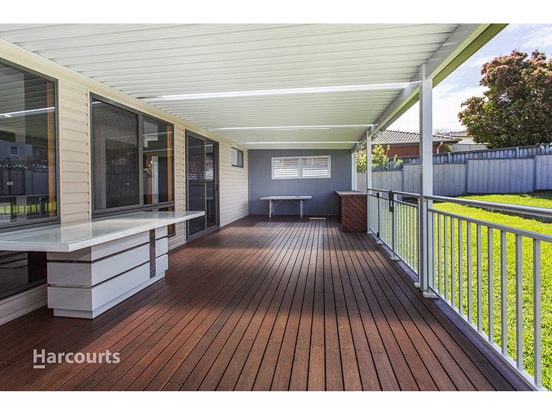7 Churchill Avenue, Warrawong NSW 2502