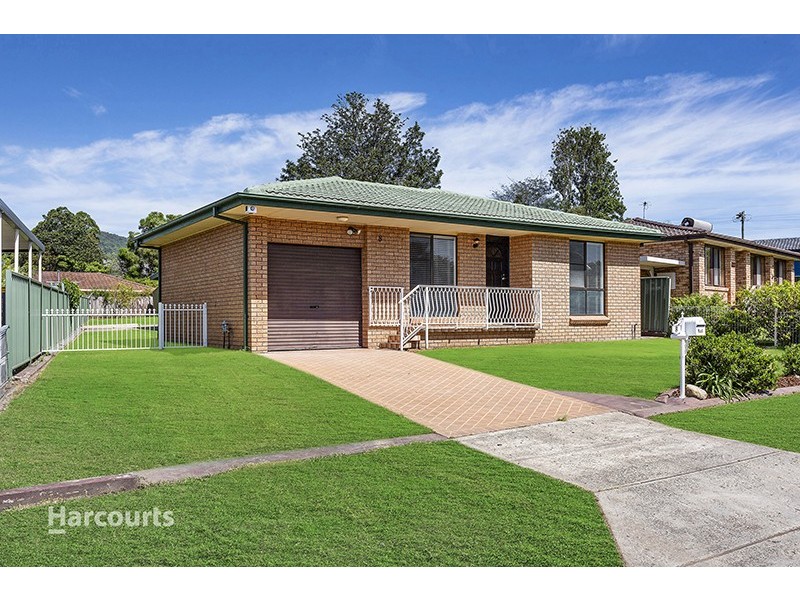 8 Hughes Drive, Albion Park NSW 2527