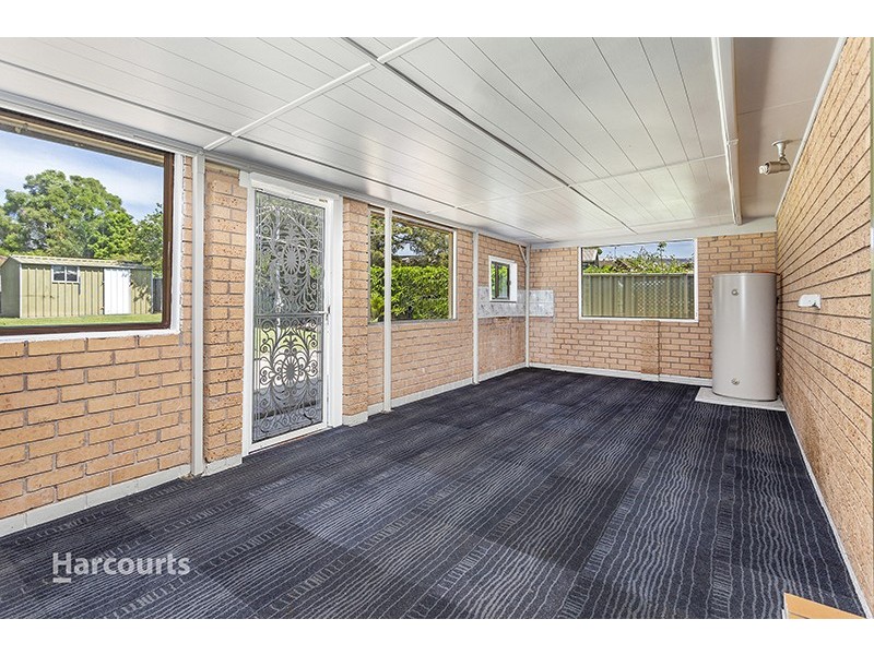 8 Hughes Drive, Albion Park NSW 2527