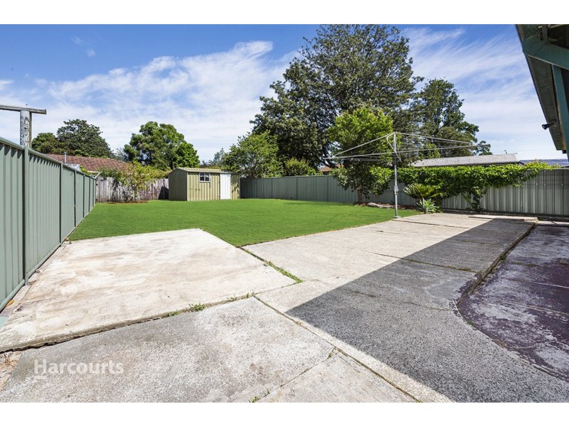 8 Hughes Drive, Albion Park NSW 2527
