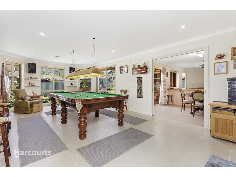 141 Ashburton Drive, Albion Park NSW 2527