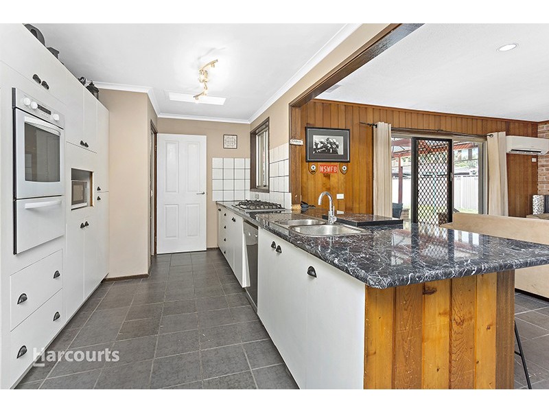 24 Jacaranda Crescent, Albion Park Rail NSW 2527